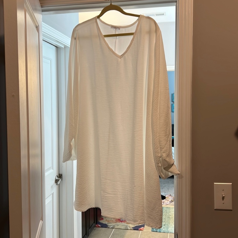 New, never worn dress.